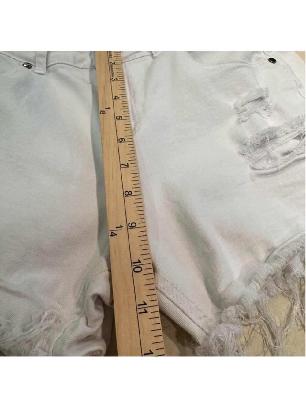 Y2K High Rise Distressed White Jean Shorts Size 30 - Picture 3 of 5